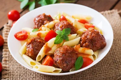 Albóndigas en salsa