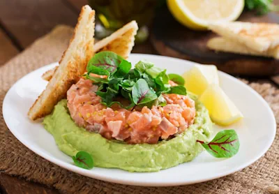 delicioso tartar de salmón