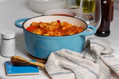Jugoso Pollo en Salsa de Tomate