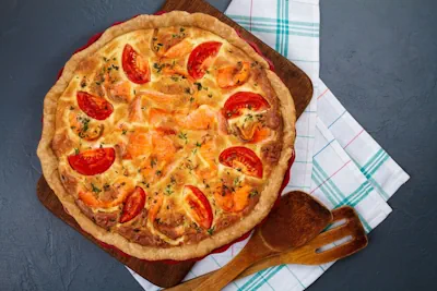 una rica tarta de salmón